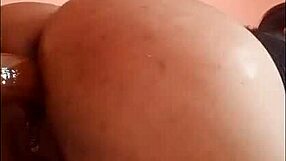 Amateur spreads tight hole for cowgirl fucking