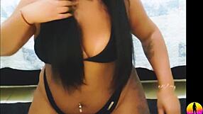 Latina Siririca Dances Sensually and Cums Hard!