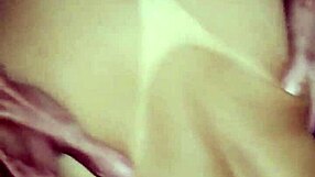 Comprei Uma Cama King E Inaugurei Com Minha Amiga Blonde E Nos Duas Levamos Gozada Na Boca Do Meu Marido