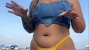 Fiz o Cara Ficar de Pau Duro na Praia with African Flashing