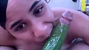 अरे प्रिंसेस याया, हॉक तुआ के साथ डॉगीस्टाइल एक्शन के लिए तैयार हो? घर पर जंगली हो जाएं!