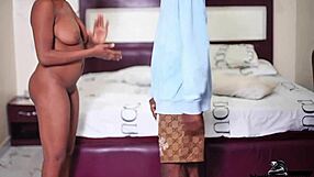 सेक्सी मैच्योर कुतिया चुपके देखने वाले को बीबीसी चोदी