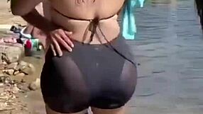 Is This Bunduda Gostosa More Than Just a Prostitute?