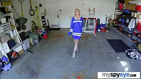 Wow, hockey blonde Kenzie Kai fucked by boyfriend!