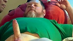 i made an amateur homemade ebony sucking and fucking a white guy in the hood.