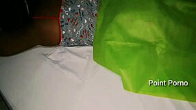 पुर्तगाली परिपक्व औरत की घरेलू डीपथ्रोट वीडियो देखकर जंगली फीलिंग