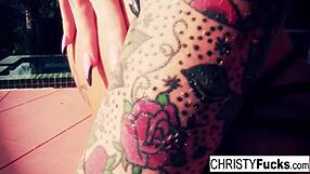 Hot Christy Mack masturbates in the shower 😍