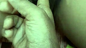 I fucked my south indian wife in saree for creampie