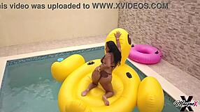 Maxine x in lingerie fingers her big ass to orgasm while sunbathing solo by the pool