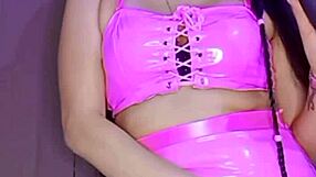 i watch 18 year old girl masturbate she's so sexy and exciting