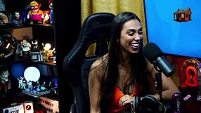 Didy Reis Emotionally Reveals Her Beautiful Breasts During Podcast, Ruan Sucks Them