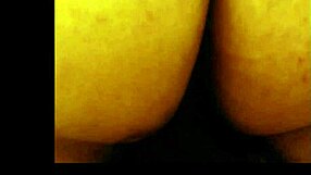 Big Booty Girlfriend Rides Cock In Reverse Cowgirl Position