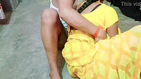 Desi Bhabhi Licks Pussy for Devar!