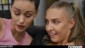 फुटानारी Jayla De Angels ने Marie Berger को जोरदार ठोका और सेल्फ फेशियल किया