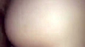 Big Ass Honduran Girl Shows Off Her Culona