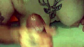 Deepvane Mere Lund Ko Chusti Hai Phir Motte Gand Pe Sawar Hoti Hai