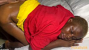 बीबीसी अफ्रीकन एबोनी गर्लफ्रेंड को स्कूल लेक्चर्स छोड़कर गांड हार्ड फक करता है