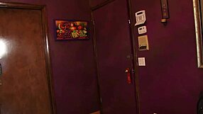 जाडा और सायरन बड़ा ब्लैक लंड शेयर करती हैं