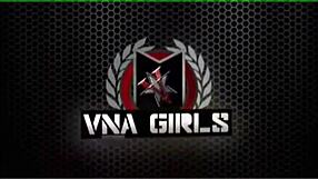 एशियन मिल्फ मैक्सीन अपनी टाइट होल को जोर से ठोकती है, देखना है क्या?