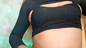 ladyboy transsexual rica masturbates me with crossdressing passion