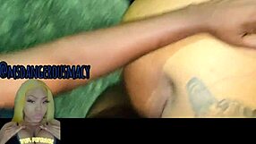 पड़ोसी के बॉयफ्रेंड को चुद रही हूं: एबोनी स्लट्स का ओरल फन