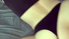 Que delicia como me hecha el panti para el lado y me lo mete