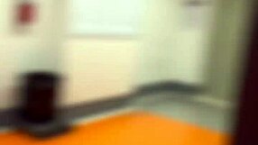 Fui treinar na academia com plug anal no cu. Fiquei com muito tesao chegar em casa meu cu vai estar lubrificado e largo pra meter rola dentro.