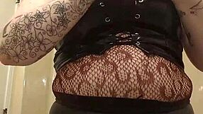 Do You Like Me Putting On Makeup With Lovesense In?