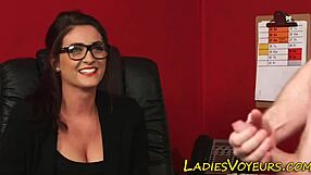 सीएफएनएम डोमिना ऑफिस में