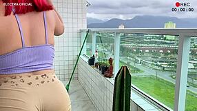 Essa Empregada E Muito Safada Vem Com Esse Shortinho Para Me Provocar?