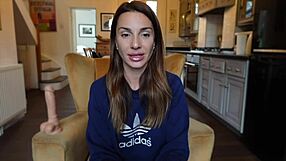 Girth matters in this sex tutorial with Roxy Fox