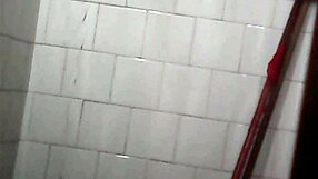 Hidden Filming Of Aunt's Bath Voyeur