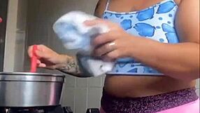 woman goes crazy flashing her big swollen pussy exhibition