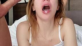 हार्ड मॉर्निंग चुदाई और ब्रेकफास्ट के लिए माउथफुल कम