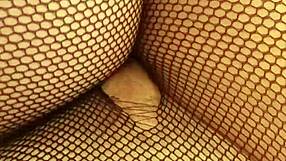 greta the net for a beautiful mature brunette lady with sensual feet