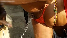 हार्डकोर पाउंडिंग दो फ्रेंड्स?