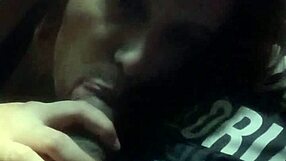 mamando o pau do uber dentro do carro em bc pra pagar a corrida