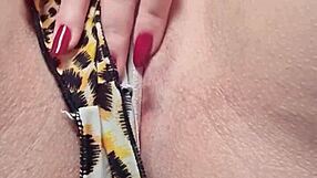 I love watching this slutty hot whore masturbate her big ass and pussy