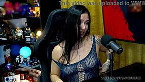 बी मेजिया ने चूचियां बाहर निकालीं और रुआन से कहा उन्हें अच्छी तरह से दबाने के लिए, वह गीली हो गई और टेसाओ से गेमिंग - पूपम नो बाराको