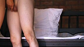 La Mejor Amiga Y El Infiel Se Encontraron A Solas En La Sala De Estar