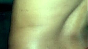 com a cunhadinha no sofa da sala, ela teve orgasmo