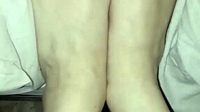 Gretala Shows Off Her Natural Bare Feet Without Polish!