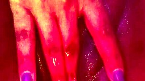 gostosa hints at intense solo session with wet ebony pussy