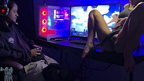 hey guys, my wife is competing against marvel spider-man 2 in this fun game challenge with subtitles in spanish 😂🕷️