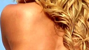 Fernanda, the Brazilian blonde from the favela, embraces passionately in this steamy encounter. She whispers, Come here, you.