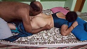 सेक्सी वाइफ बॉयफ्रेंड के साथ ज्यूसी मेड सेक्स में टाइट पसी चाटती है