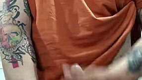 Josue Seeks Mature Companion For Friendly Chat And Shared Interests In Casual Setting