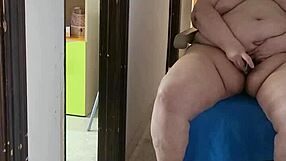 Coolmarina Meona stumbled upon a bizarre new instrument and used it to fuck herself hardcore in her mature fetish session.