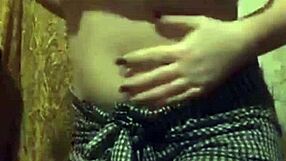 Beautiful russian with big tits contrasts her usa roots in this intriguing display.