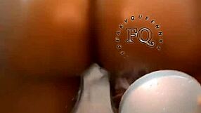 Shaving Smooth Pussy Hair with Elegant Style and Precision